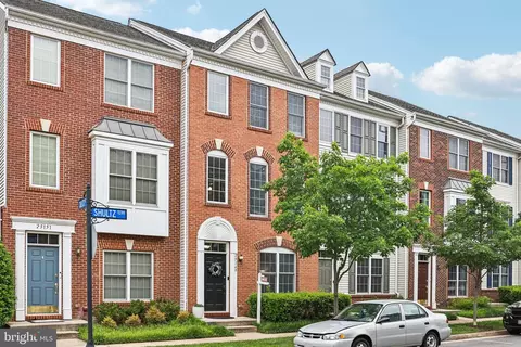 25149 Shultz Ter, Chantilly, VA 20152