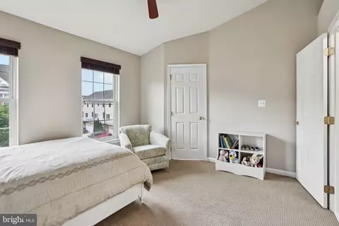 25149 Shultz Ter, Chantilly, VA 20152 photo 24