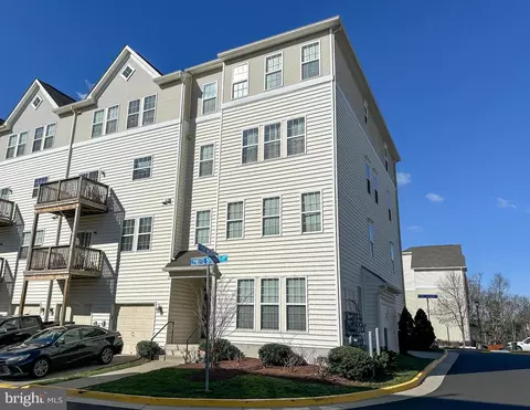 24661 Lynette Springs Ter, Aldie, VA 20105