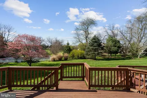 17001 Lakewood Ct, Purcellville, VA 20132