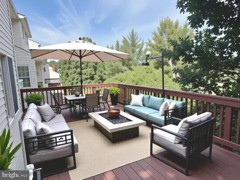 Exterior - 43706 Hamilton Chapel Ter, Ashburn, VA 20148 photo 4 of 10