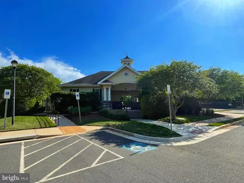 Exterior - 43706 Hamilton Chapel Ter, Ashburn, VA 20148 photo 6 of 10