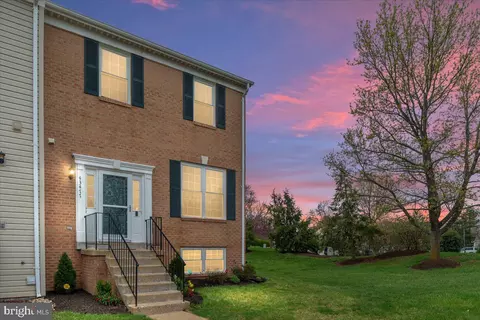 43477 Blacksmith Sq, Ashburn, VA 20147