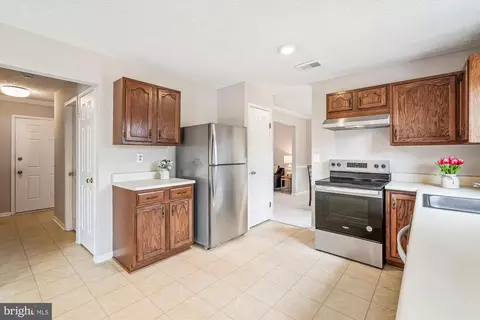 1603 E Holly Ave, Sterling, VA 20164 photo 5