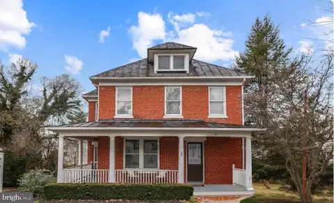 151 N Hatcher Ave, Purcellville, VA 20132