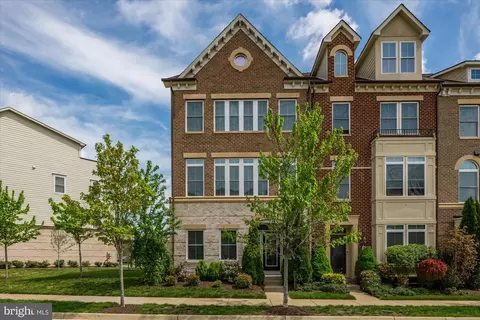20784 Duxbury Ter, Ashburn, VA 20147