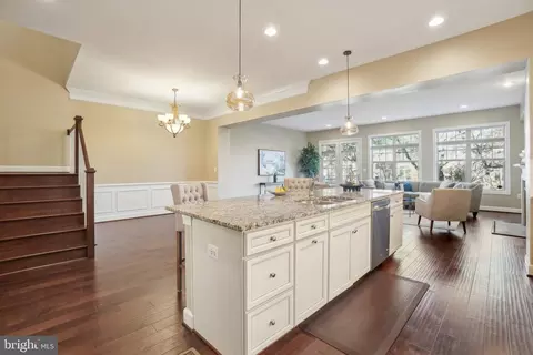 Entry Way - 42556 Dreamweaver Dr, Brambleton, VA 20148 photo 4 of 6