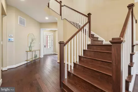Entry Way - 42556 Dreamweaver Dr, Brambleton, VA 20148 photo 2 of 6