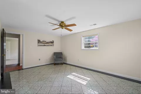 Living - 506 W Maple Ave, Sterling, VA 20164 photo 6 of 6