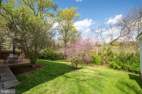 Exterior - 506 W Maple Ave, Sterling, VA 20164 photo 6 of 6