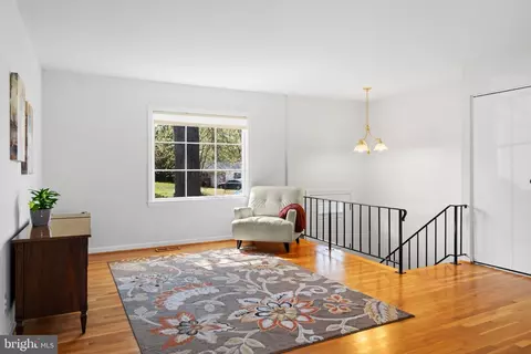 Living - 506 W Maple Ave, Sterling, VA 20164 photo 2 of 6