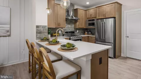 45235 Temple Bar Dr, Sterling, VA 20166