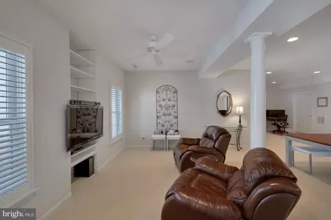 Living - 43853 Arborvitae Dr, Ashburn, VA 20147 photo 3 of 4