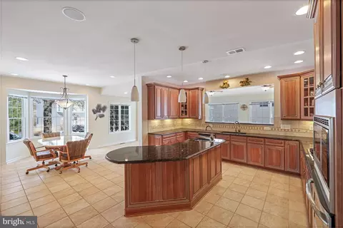 Kitchen - 43853 Arborvitae Dr, Ashburn, VA 20147 photo 1 of 3