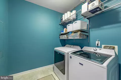 42907 Olander Sq, Chantilly, VA 20152 photo 35