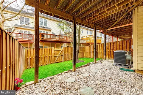 42907 Olander Sq, Chantilly, VA 20152 photo 33
