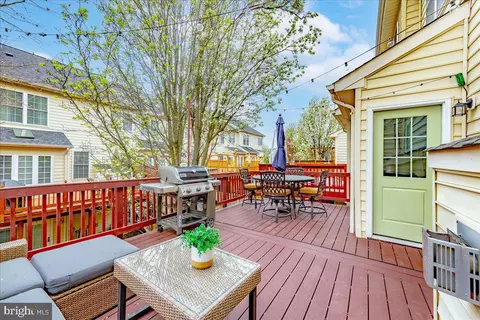 42907 Olander Sq, Chantilly, VA 20152 photo 18