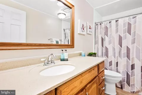 1306 E Beech Rd, Sterling, VA 20164 photo 17