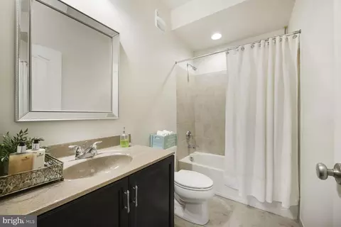 43037 Clarks Mill Ter, Ashburn, VA 20148 photo 26