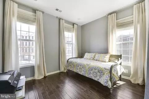 43037 Clarks Mill Ter, Ashburn, VA 20148 photo 17