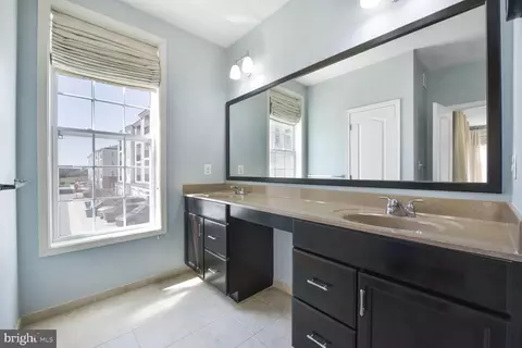 43037 Clarks Mill Ter, Ashburn, VA 20148 photo 23