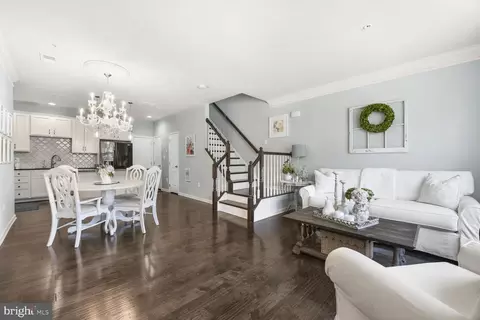 43037 Clarks Mill Ter, Ashburn, VA 20148 photo 4