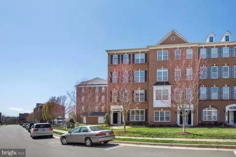 43037 Clarks Mill Ter, Ashburn, VA 20148 photo 2