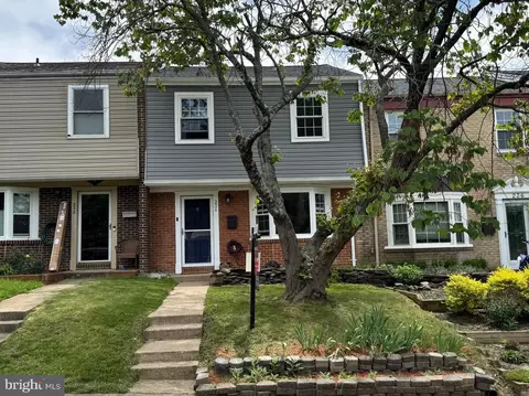 234 Nottoway St SE, Leesburg, VA 20175