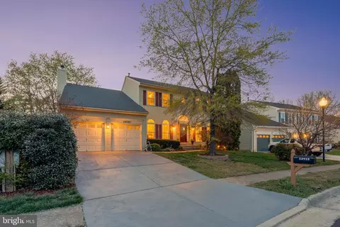 20925 Rubles Mill Ct, Ashburn, VA 20147 photo 3