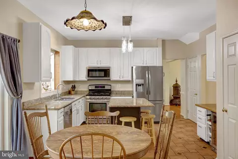 20925 Rubles Mill Ct, Ashburn, VA 20147 photo 17