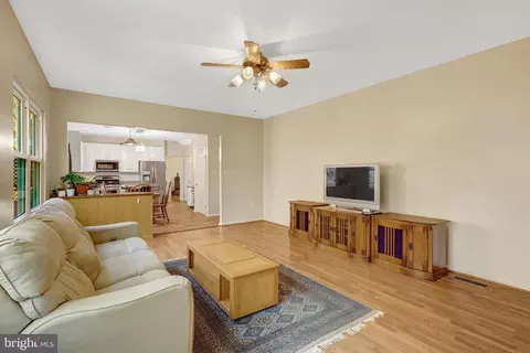20925 Rubles Mill Ct, Ashburn, VA 20147 photo 21