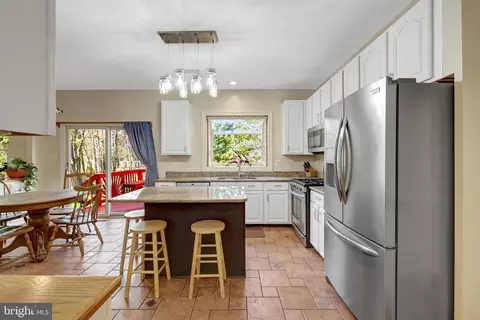 20925 Rubles Mill Ct, Ashburn, VA 20147 photo 12