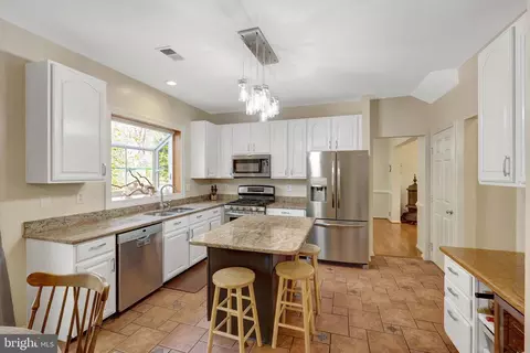 20925 Rubles Mill Ct, Ashburn, VA 20147 photo 13