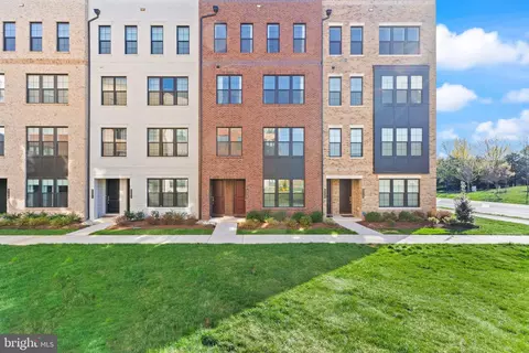 43470 Danville Ter, Ashburn, VA 20148