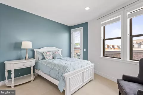 Bedroom - 42791 Macbeth Ter, Ashburn, VA 20148 photo 5 of 8