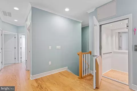 Entry Way - 42791 Macbeth Ter, Ashburn, VA 20148 photo 8 of 9