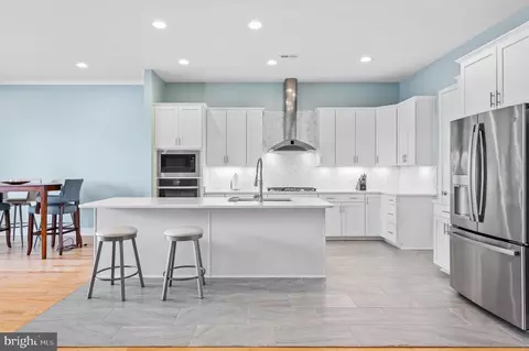 Kitchen - 42791 Macbeth Ter, Ashburn, VA 20148 photo 1 of 3