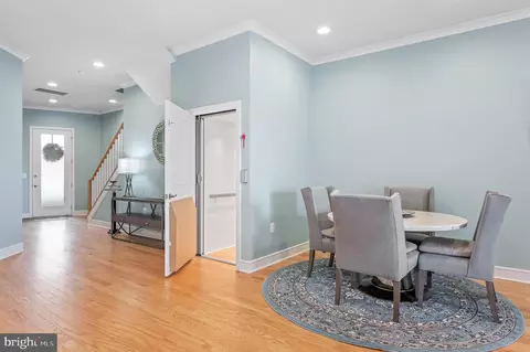 Entry Way - 42791 Macbeth Ter, Ashburn, VA 20148 photo 4 of 9