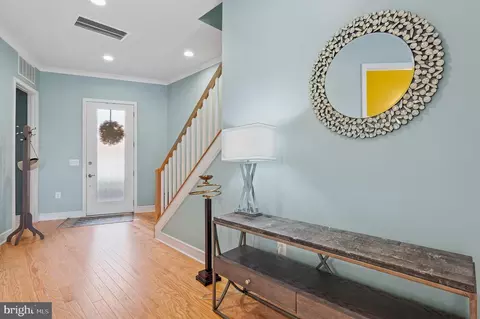 Entry Way - 42791 Macbeth Ter, Ashburn, VA 20148 photo 2 of 9