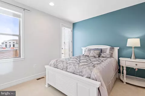 Bedroom - 42791 Macbeth Ter, Ashburn, VA 20148 photo 7 of 8