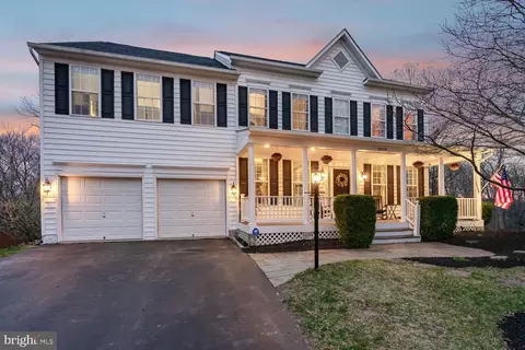 19016 Castleguard Ct, Leesburg, VA 20176