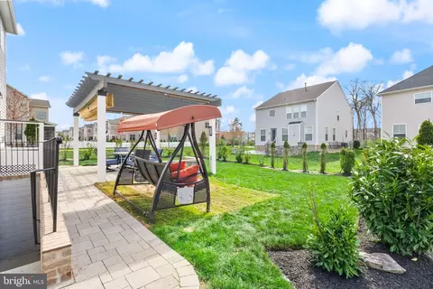 Exterior - 22835 Trailing Rose Ct, Ashburn, VA 20148 photo 3 of 15