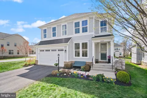 Exterior - 22835 Trailing Rose Ct, Ashburn, VA 20148 photo 15 of 15
