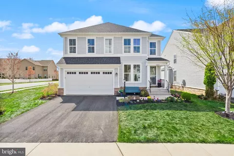 Exterior - 22835 Trailing Rose Ct, Ashburn, VA 20148 photo 12 of 15