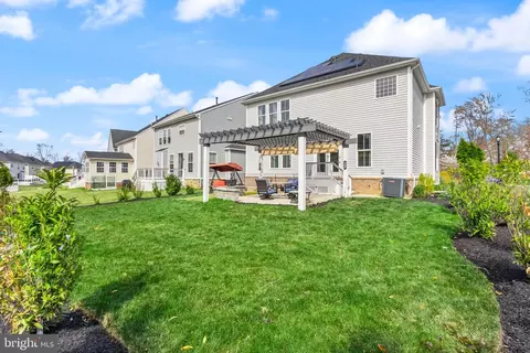 Exterior - 22835 Trailing Rose Ct, Ashburn, VA 20148 photo 8 of 15