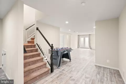 Entry Way - 22835 Trailing Rose Ct, Ashburn, VA 20148 photo 19 of 23