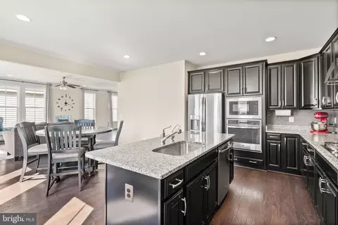 Kitchen - 22835 Trailing Rose Ct, Ashburn, VA 20148 photo 2 of 2