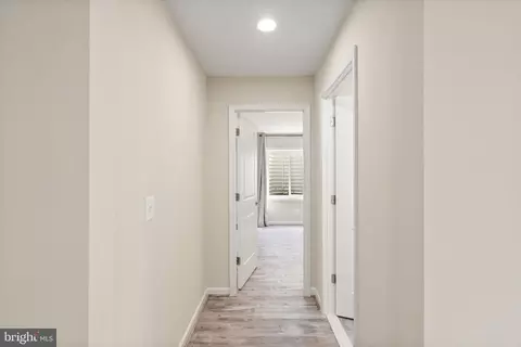 Entry Way - 22835 Trailing Rose Ct, Ashburn, VA 20148 photo 22 of 23