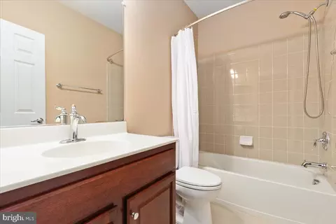 25539 Taylor Crescent Dr, Chantilly, VA 20152 photo 27