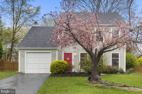 3 Newland Ct, Sterling, VA 20165